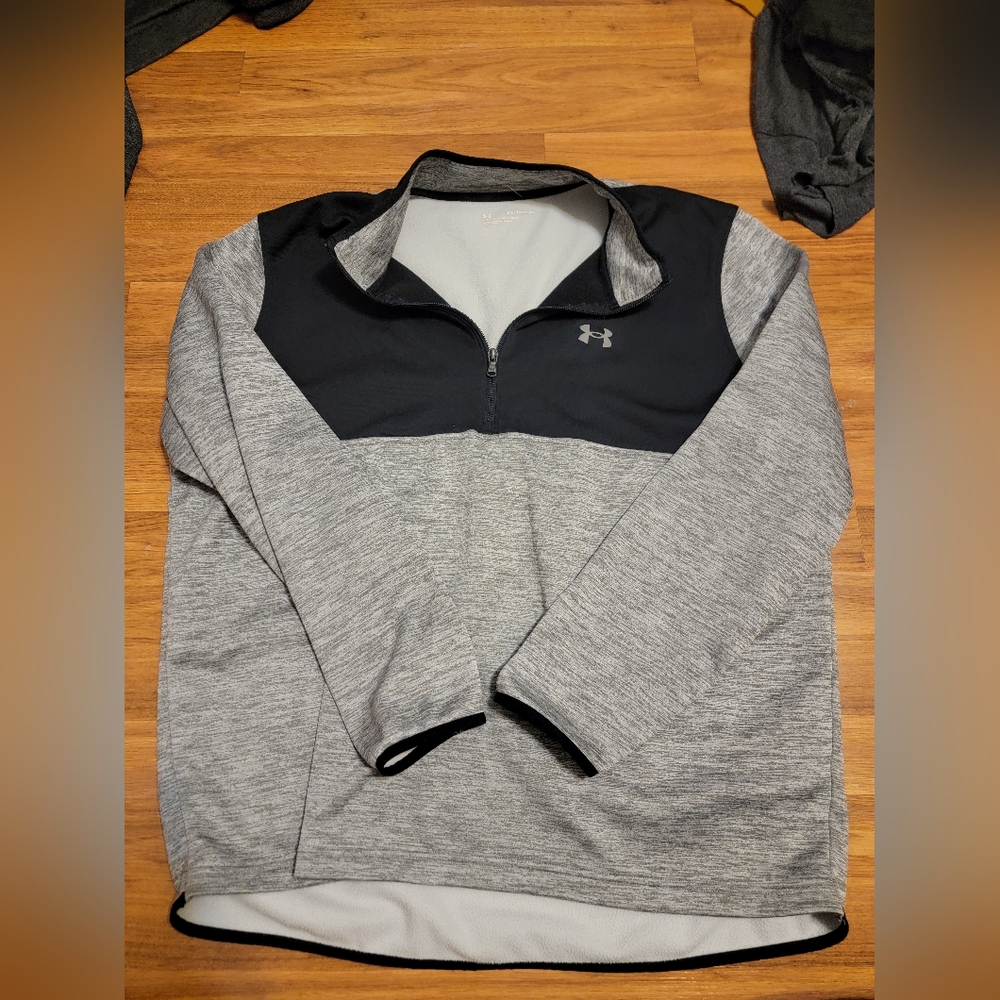 Under Armour gray and black 1/4 zip pullover men's size xxl